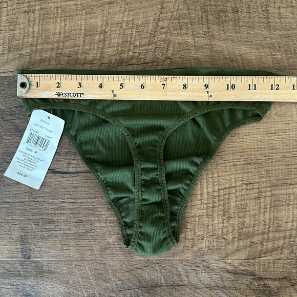 Hanky Panky High Cut Thong Style ECO RX in confederate Green Size medium NEW NWT - Picture 4 of 6